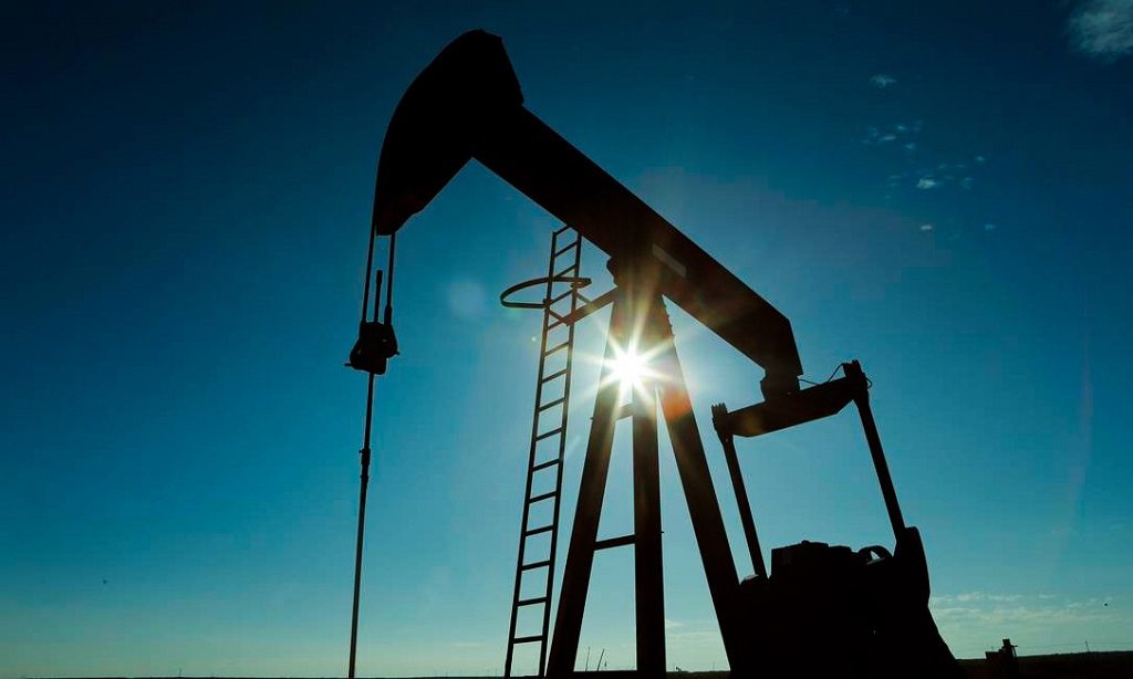 Procura mundial de petróleo poderá registar uma recuperação em 2021