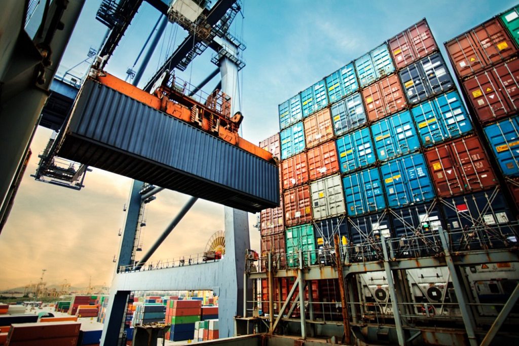 Optimismo sobre o crescimento do comércio de mercadorias reduz