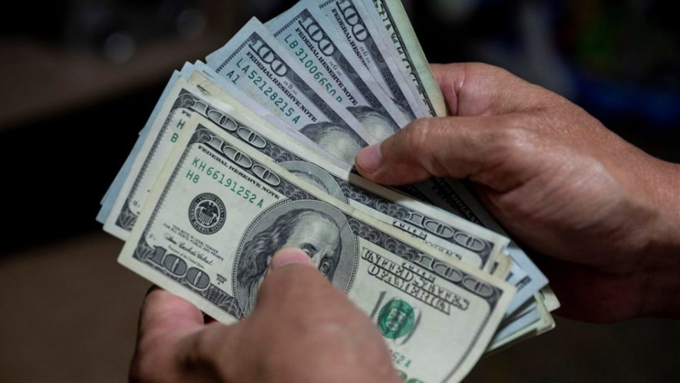 Limitar o pass-through da taxa de câmbio pode ser uma estratégia de risco e insustentável, alerta o FMI
