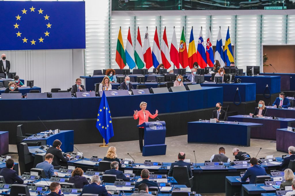 Fundo de recuperação económica da UE em risco, países lutam para cumprir o prazo