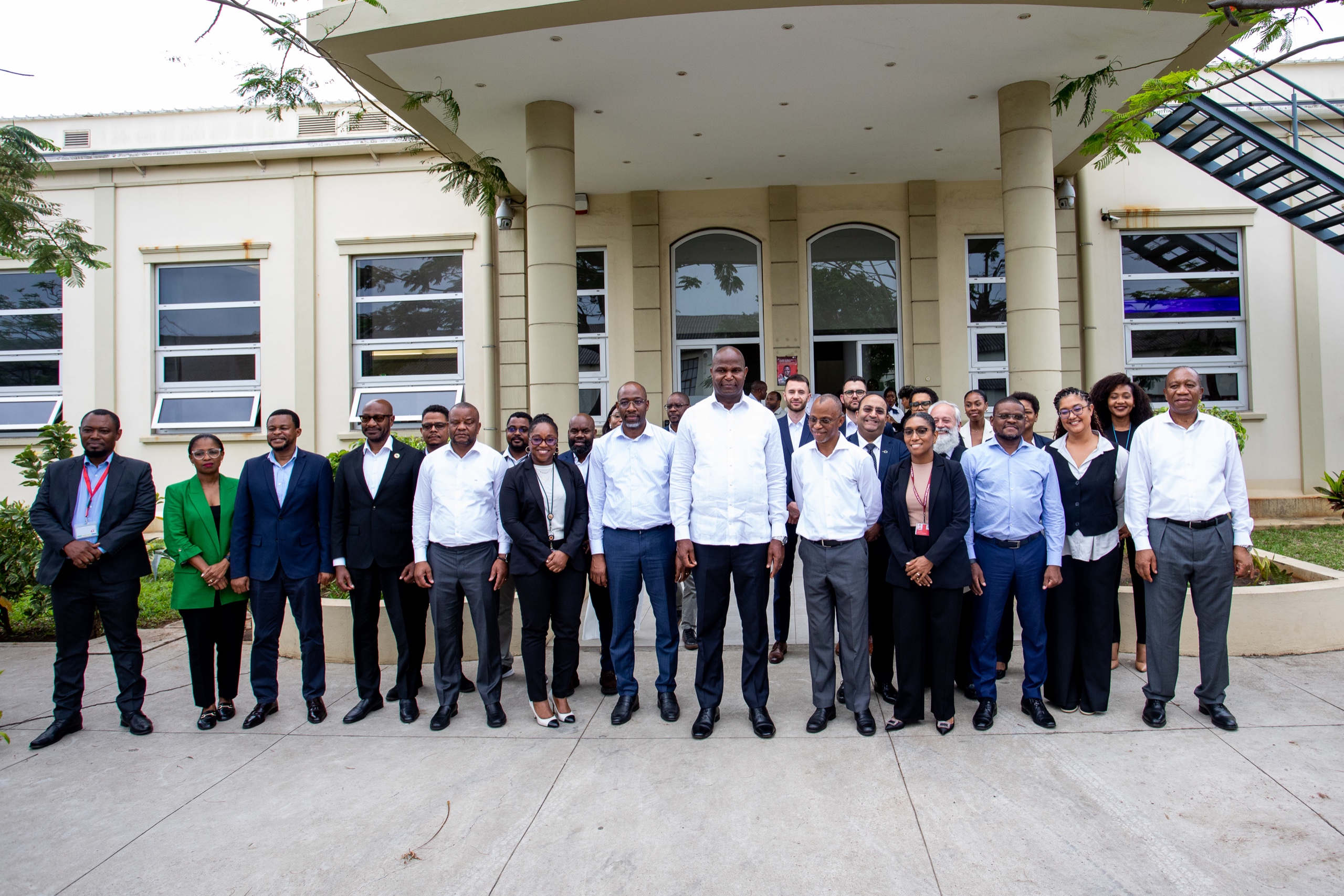 Presidente-da-República-visita-o-Porto-de-Maputo6