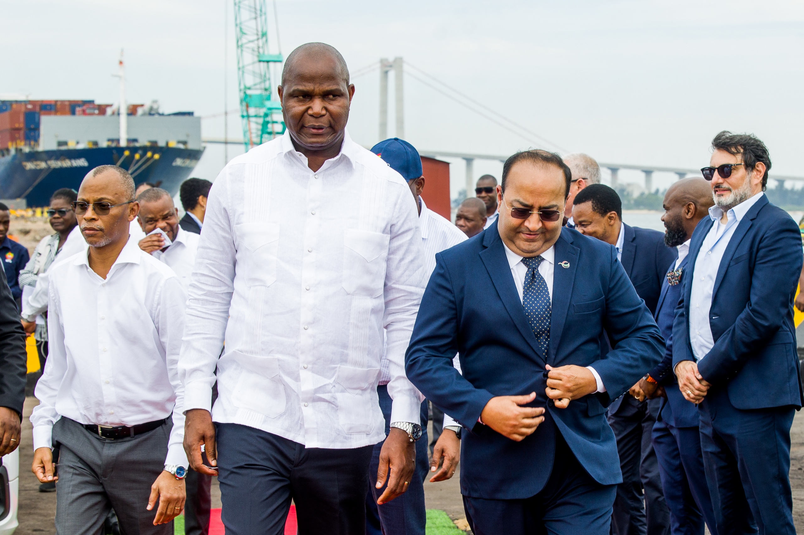Presidente-da-República-visita-o-Porto-de-Maputo7