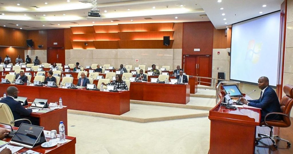 Governo Regulamenta Conteúdo Local Com Preferência de Até 20% nas Compras e Multas de US$ 300 Mil