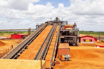 Instalações de processamento de areias pesadas da Dingsheng em Chibuto