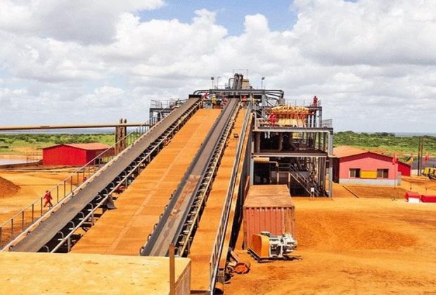 Instalações de processamento de areias pesadas da Dingsheng em Chibuto