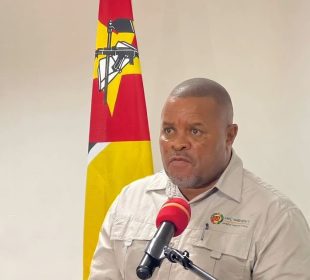 Responsável fala à imprensa em Maputo